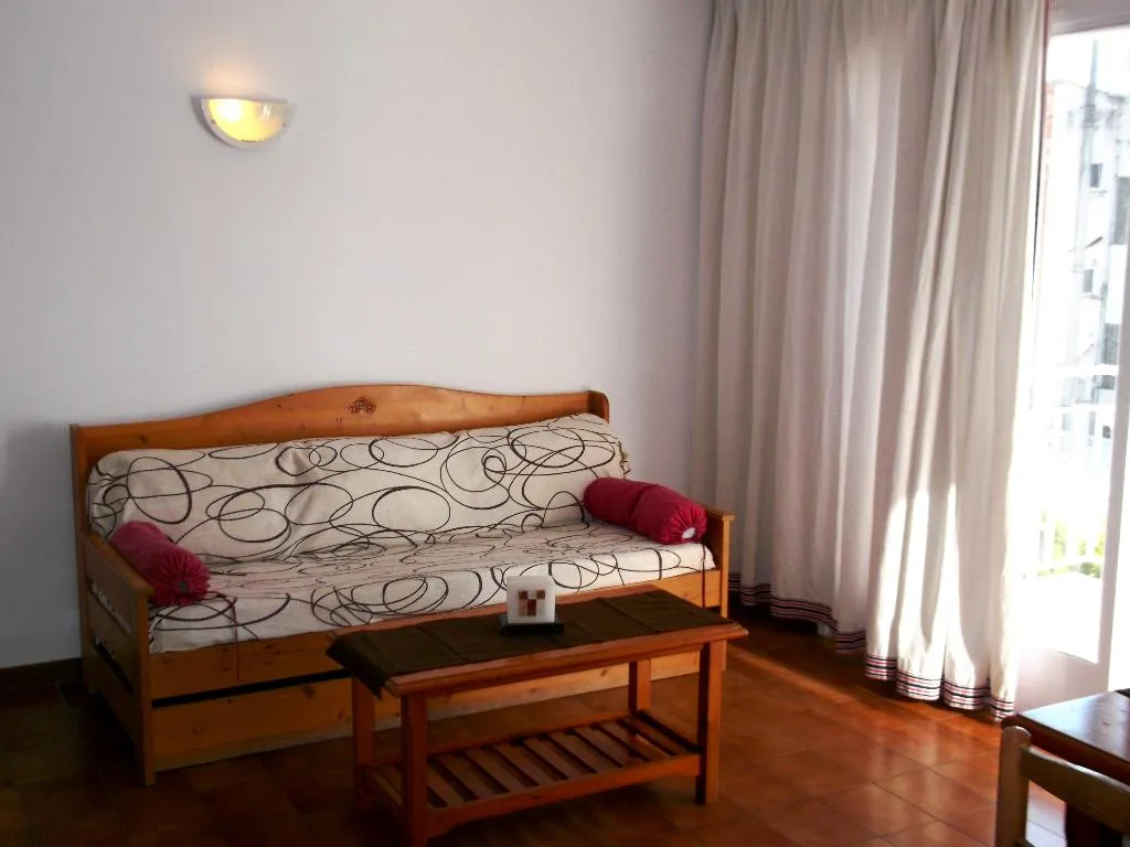 APARTMENT CAPACITY 3 ONE BEDROOM Room, Apartaments AR Costa Brava, Costa Brava