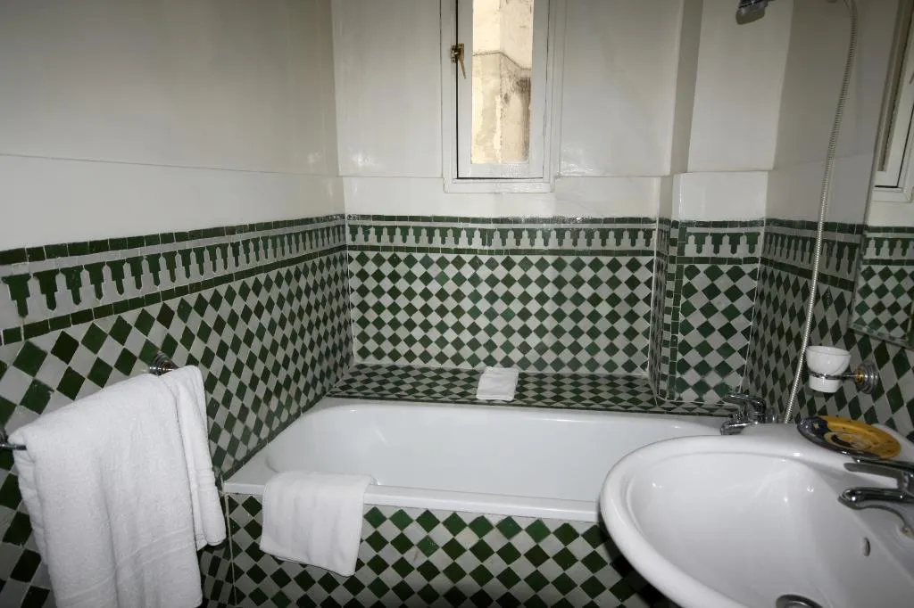 SINGLE ONE BED Room, Dar el Ghalia, Fez