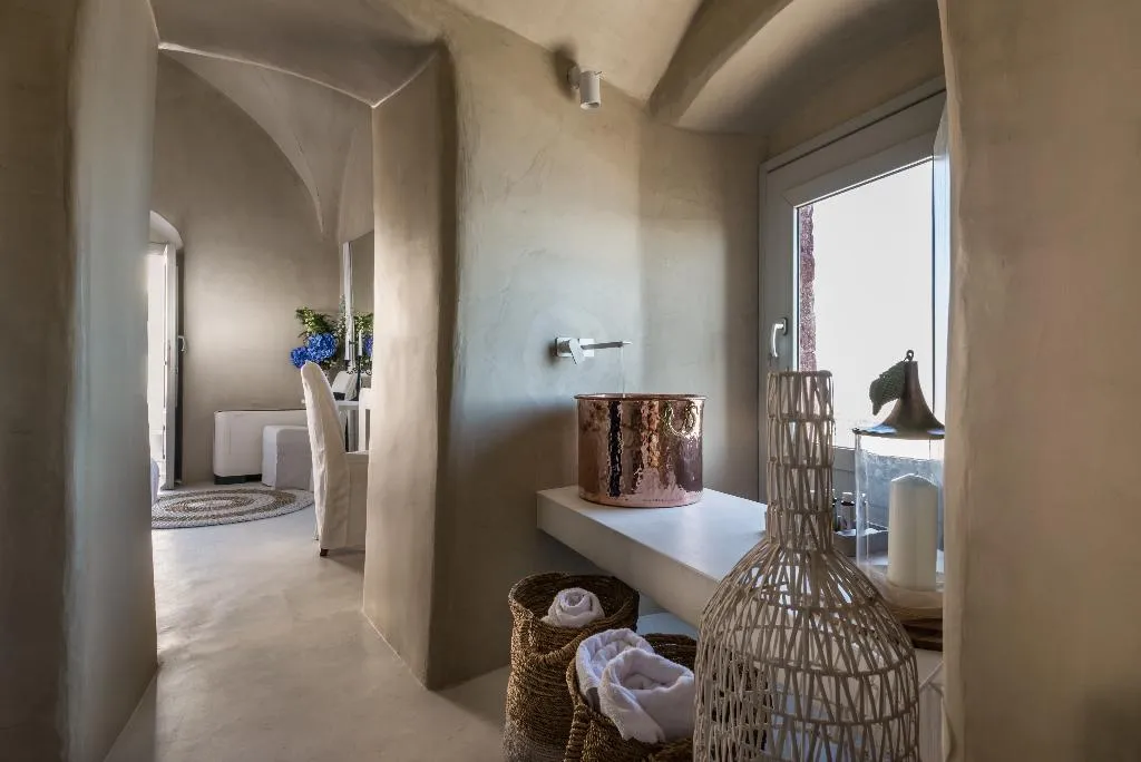 SUITE WITH PRIVATE POOL Room, Mythical Blue Luxury Suites, Santorini