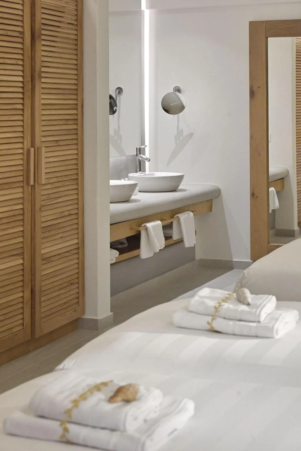 TRIPLE SUPERIOR Room, Petinos Hotel, Mykonos