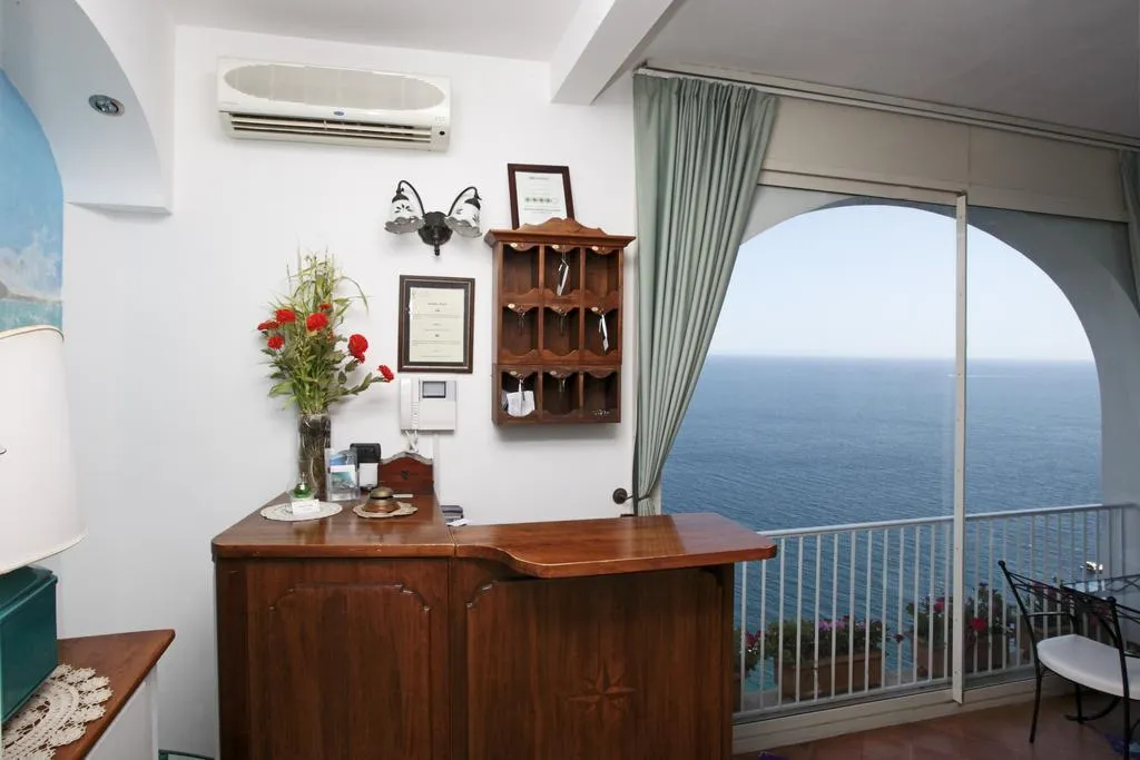 Lobby, Hotel La Ninfa, Naples