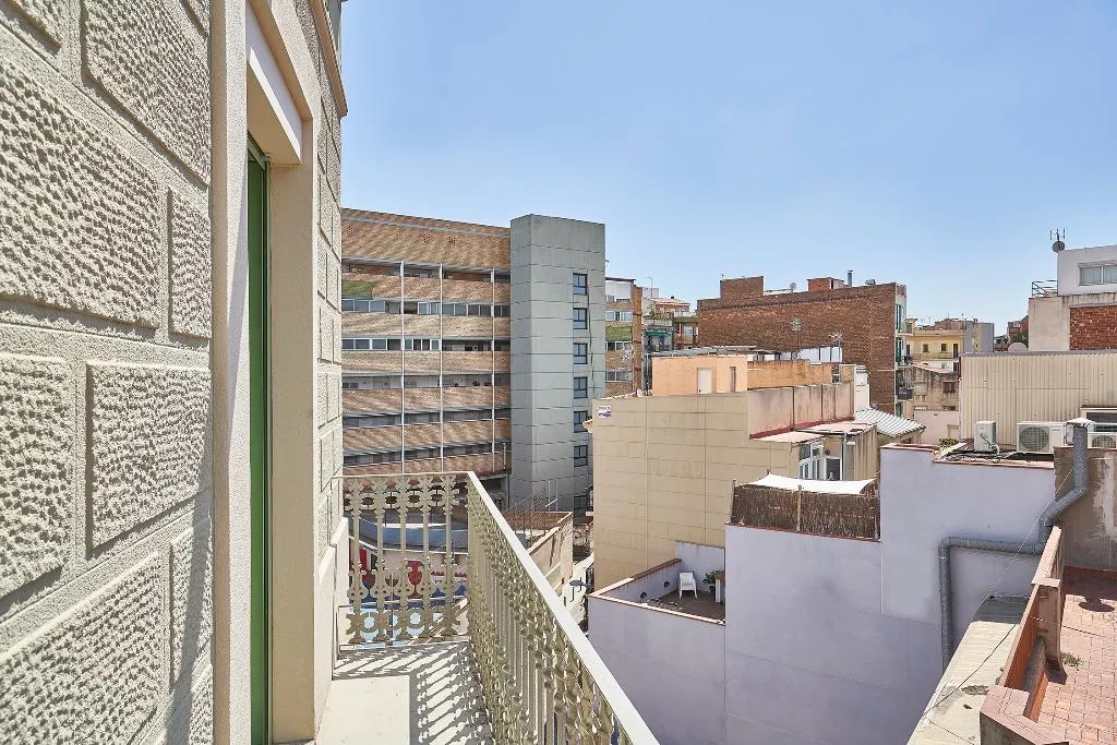 APARTMENT CAPACITY 5 THREE BEDROOM Room, Barcelona Sants Station Apartments, Barcelona