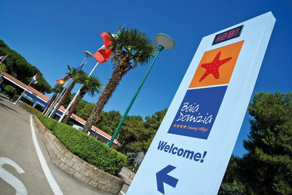 Lobby, Baia Domizia Camping Village, Naples