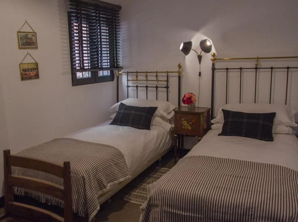 Room, Lanave, Madrid