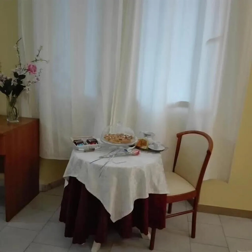 SINGLE STANDARD Room, Miss Suite, Naples