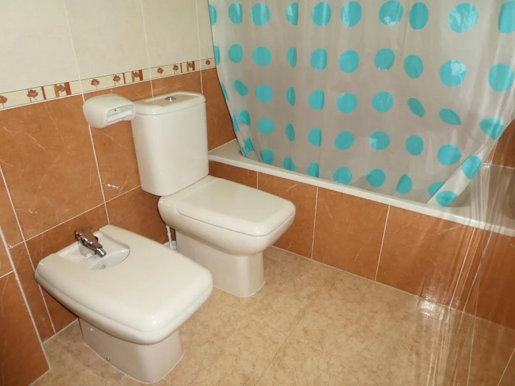 APARTMENT CAPACITY 8 THREE BEDROOMS Room, Apartamentos Tavernes Gandia 3000, Valencia