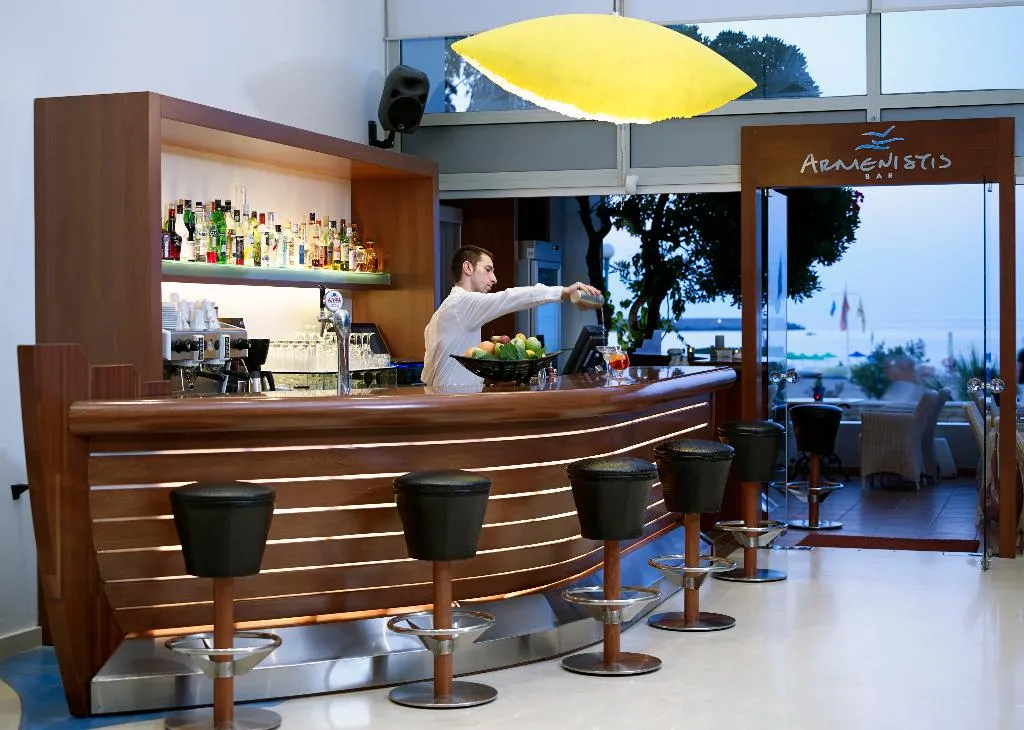 Bar, Kriti Beach, Crete