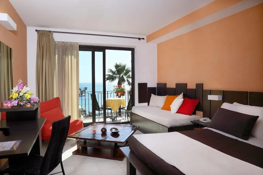 Room, San Giovanni, Taormina