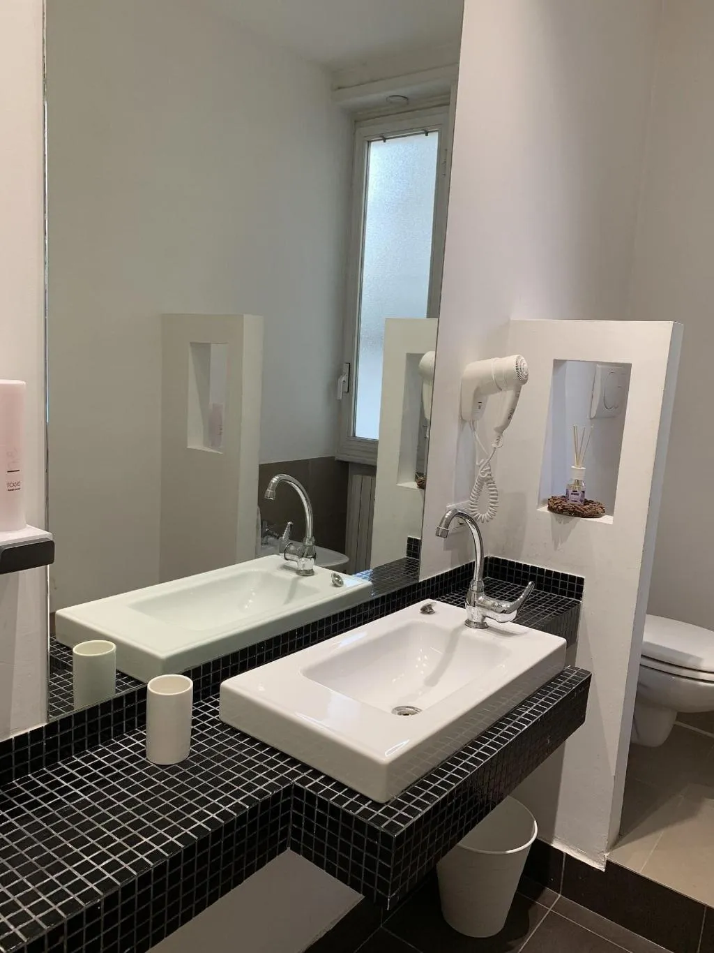 Room, Piazza Istria - Gh B&B, Rome