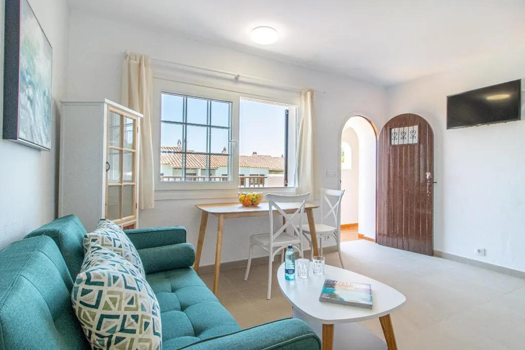 APARTMENT TWO BEDROOMS Room, Son Bou Playa Gold, Menorca