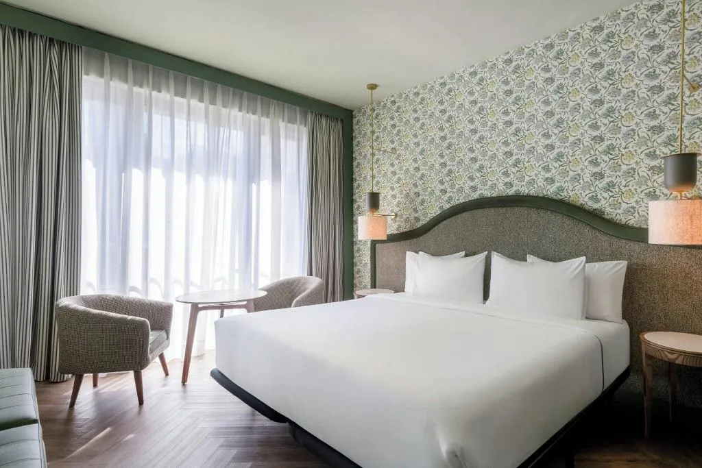 JUNIOR SUITE KING SIZE BED Room, AC Ciudad de Sevilla, Seville