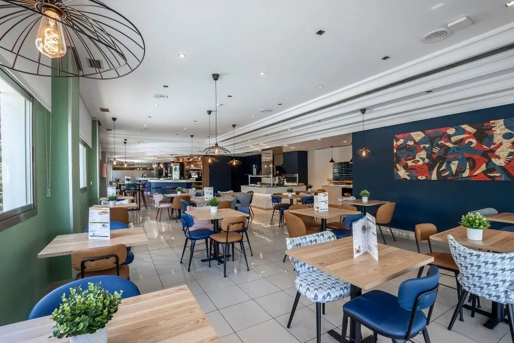 Restaurant, Travelodge Alicante Puerto, Costa Blanca
