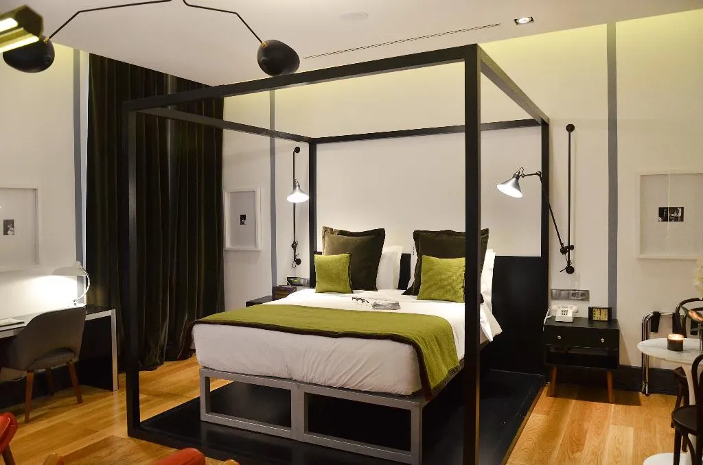 JUNIOR SUITE STANDARD Room, Browns Central Hotel, Lisbon