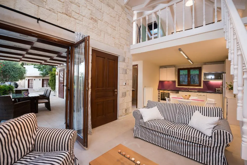 VILLA WITH PRIVATE POOL Room, Spilia Village Hotel & Villas, Crete