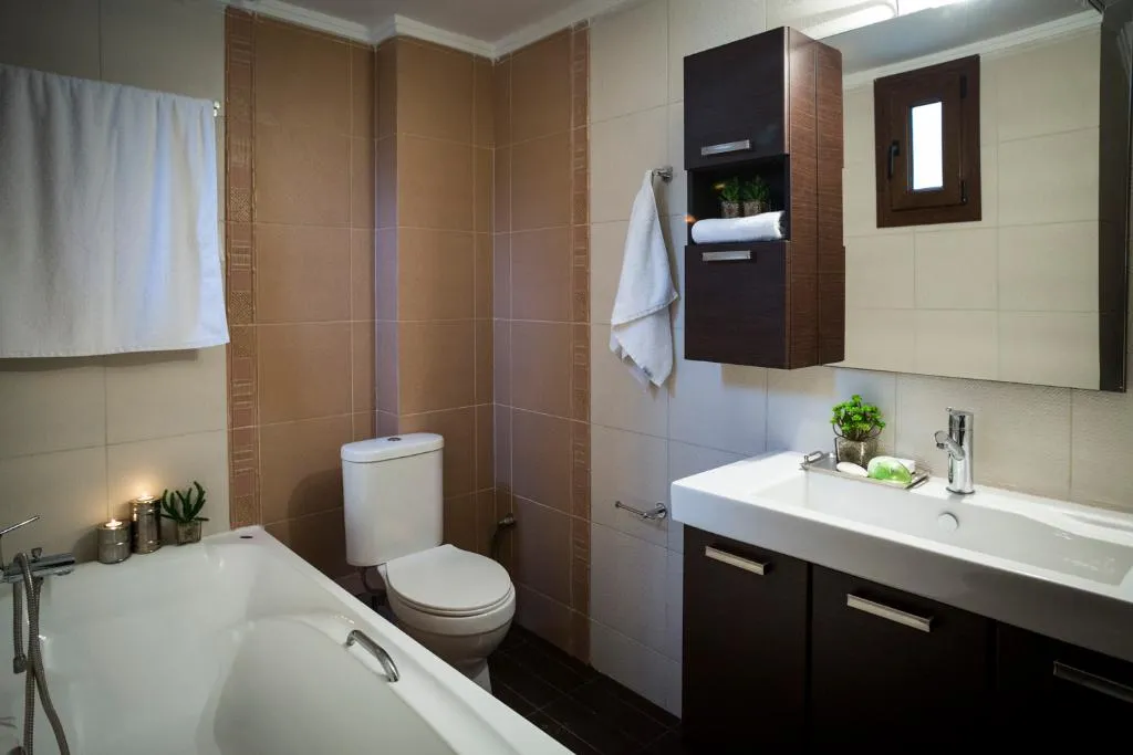 VILLA THREE BEDROOMS WITH PRIVATE POOL Room, Stigmes Villas and Suites, Thessaloniki