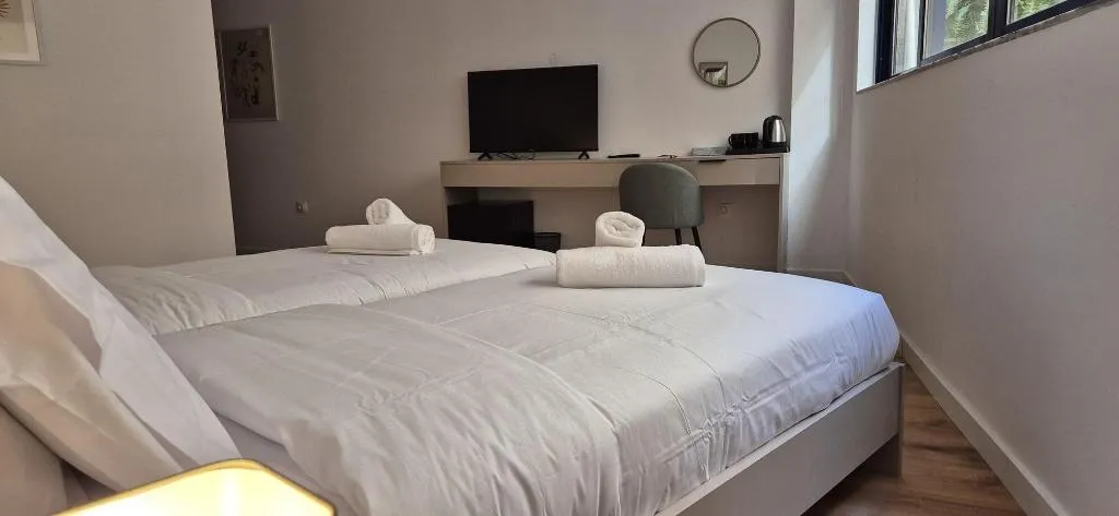 Room, Figleaf Kypseli, Athens