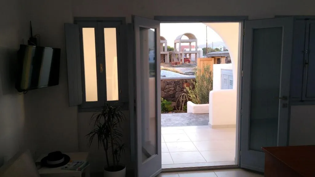 Lobby, Daylight, Santorini