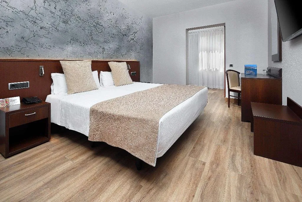 Room, HCC Taber, Barcelona