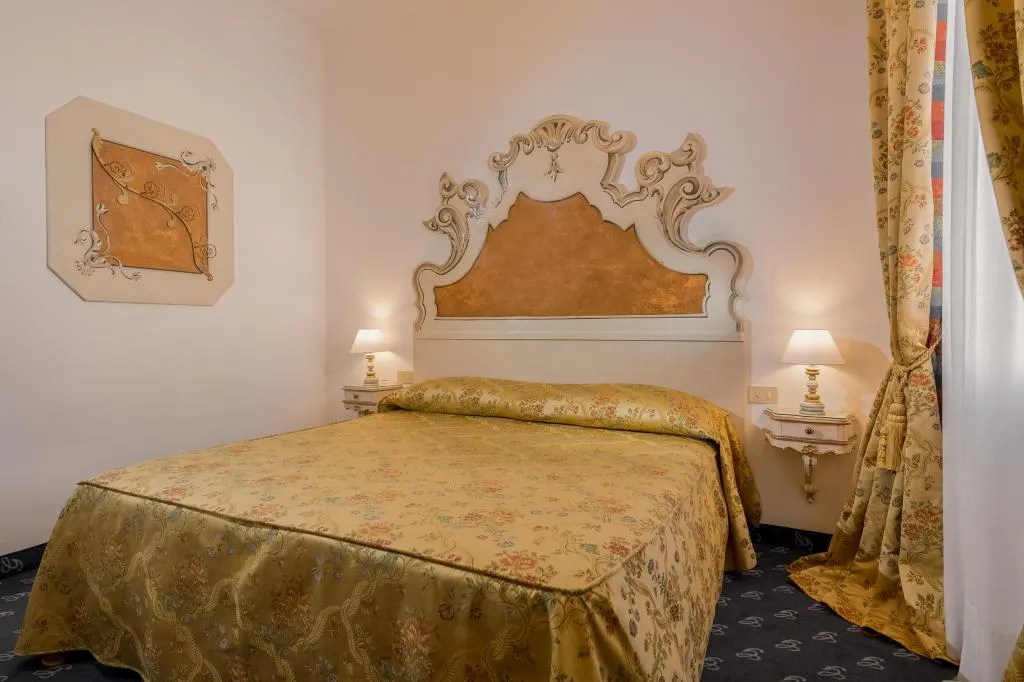 DOUBLE STANDARD Room, Giorgione Hotel, Venice