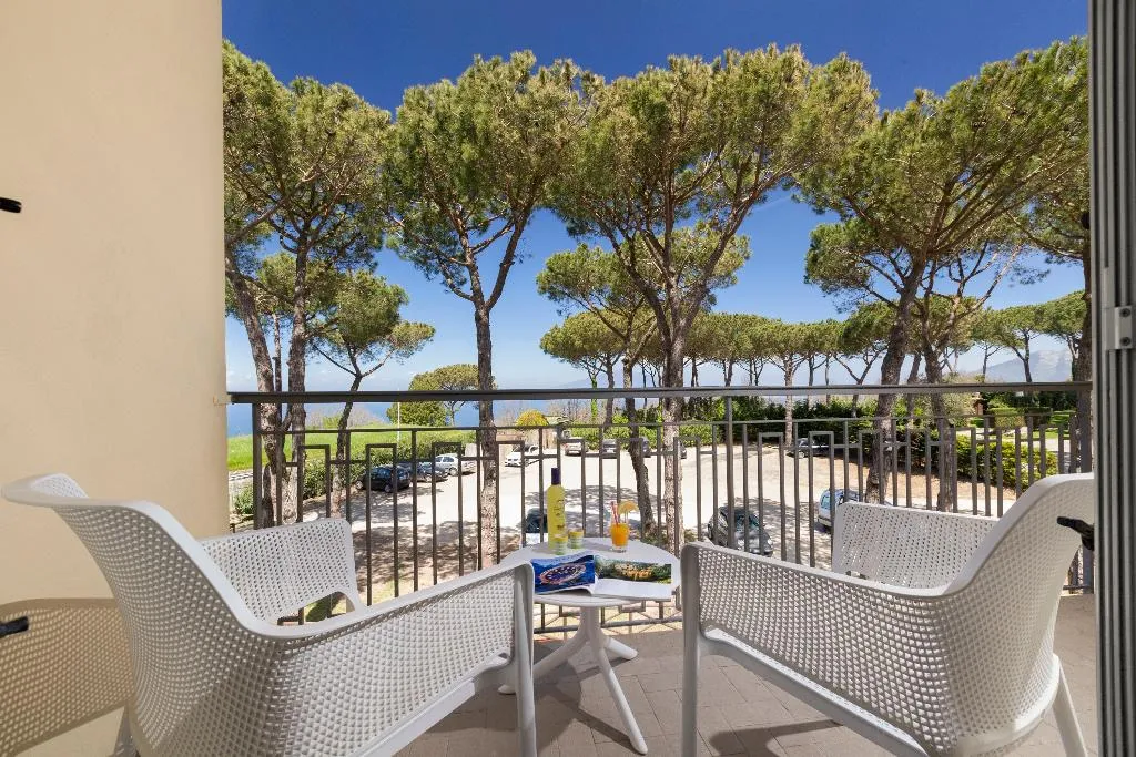 Terrace, O Sole Mio, Naples