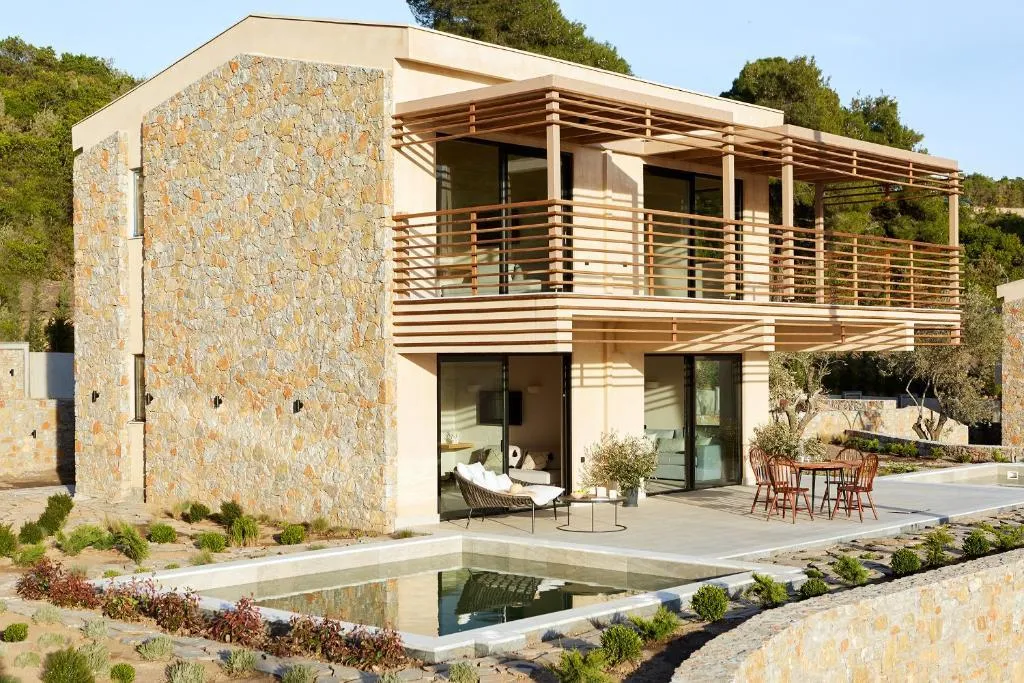 JUNIOR SUITE WITH PRIVATE POOL Room, Elivi Skiathos, Skiathos