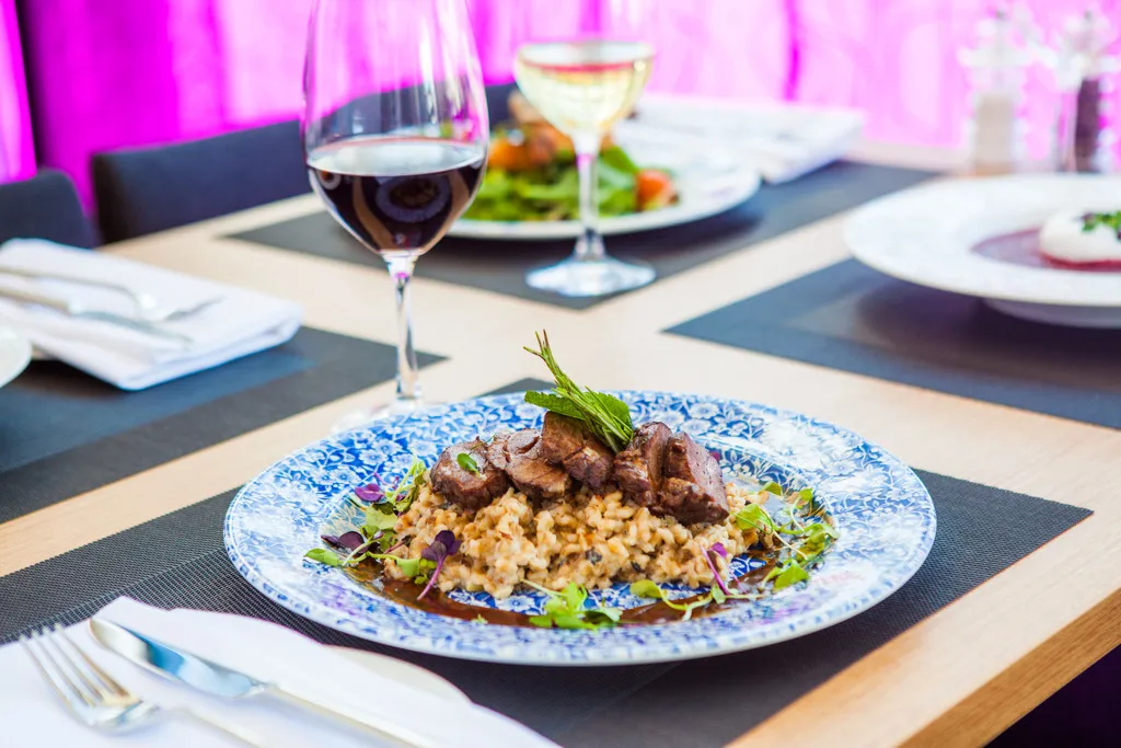 Restaurant, Park Inn by Radisson Central Tallinn, Tallinn