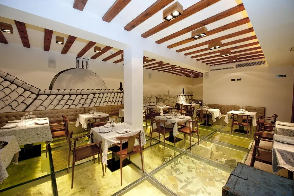 Restaurant, Posada Del Leon De Oro, Madrid