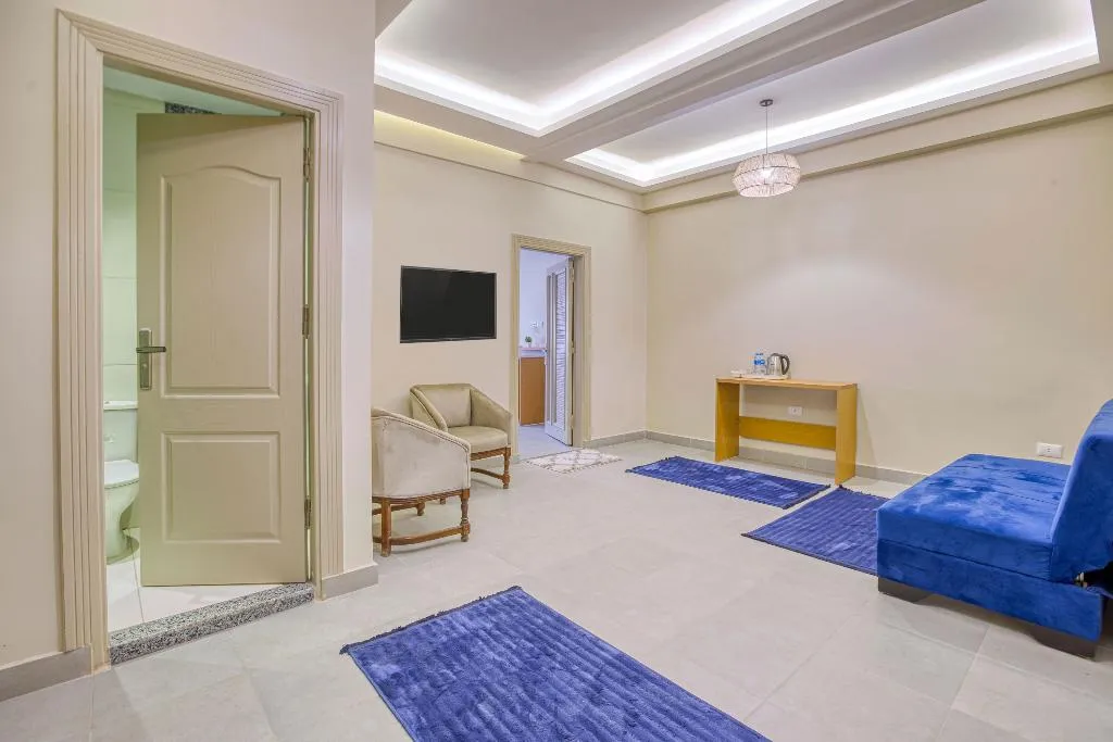 FAMILY ROOM GRAND DELUXE Room, Villa Khufu Pyramids Hotel, Cairo