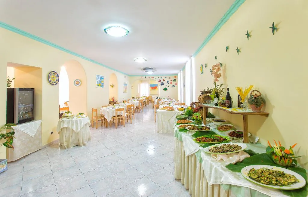 Restaurant, Eden Park, Naples