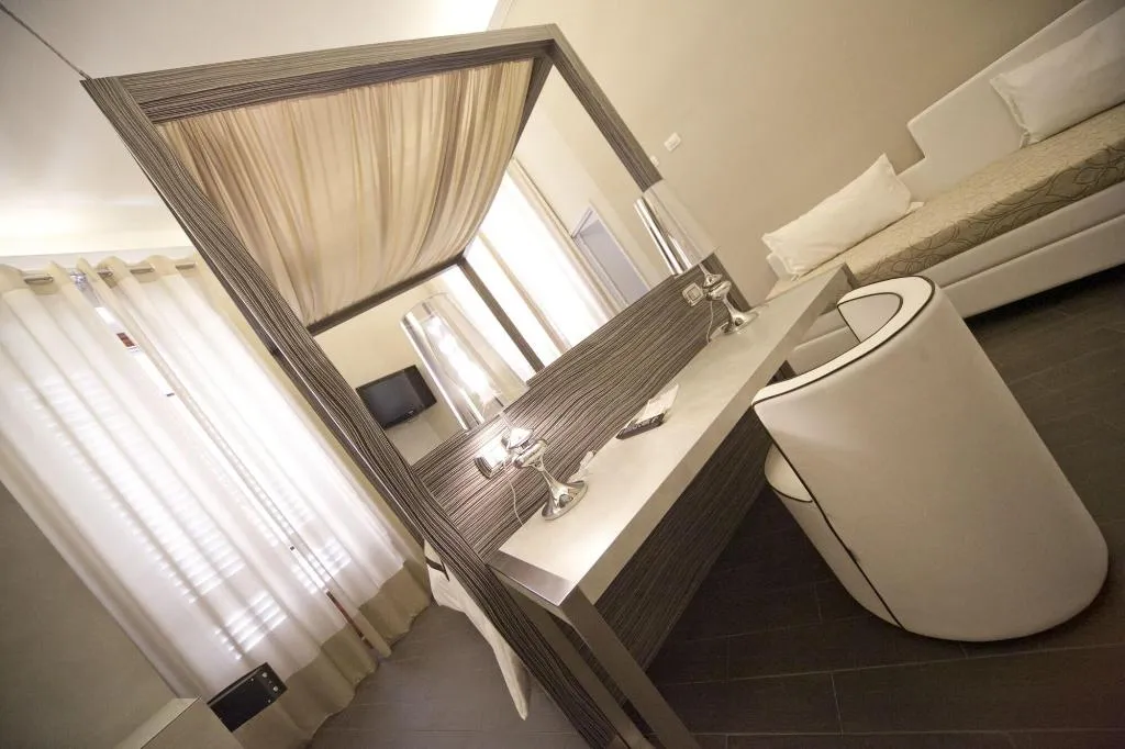 Room, Residenza Le Fonticine, Florence