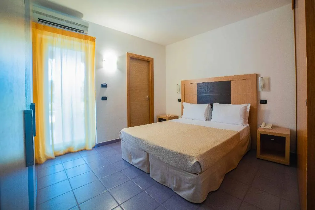 FAMILY ROOM STANDARD Room, VOI Baia di Tindari Resort, Catania