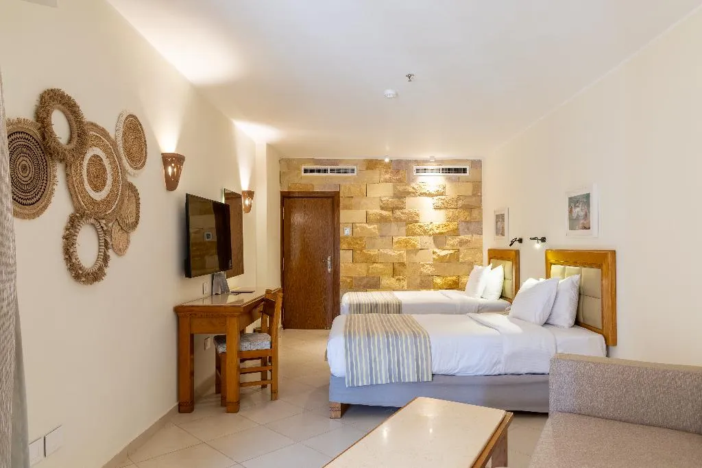 FAMILY ROOM GARDEN VIEW Room, Fort Arabesque Resort, Spa and Villas, Red Sea Riviera
