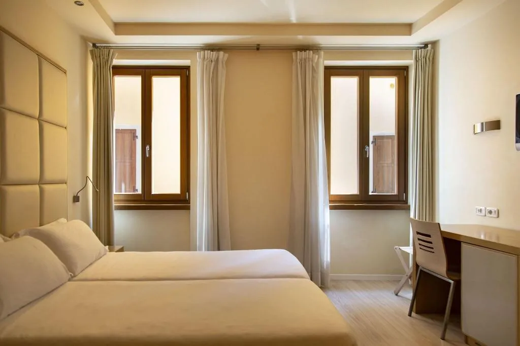JUNIOR SUITE STANDARD Room, Antico Borgo, Milan