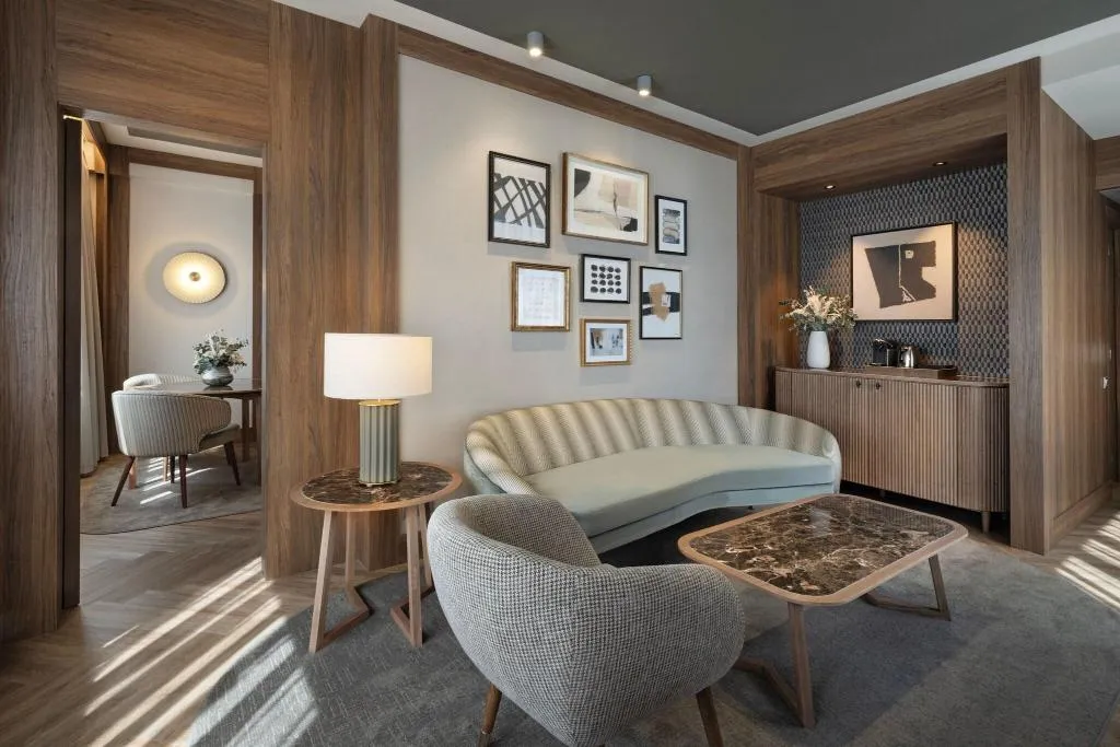 SUITE KING SIZE BED Room, AC Madrid Cuzco, Madrid
