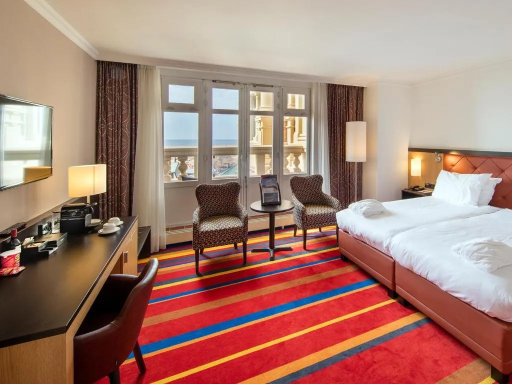 FAMILY ROOM SUPERIOR Room, Grand Hotel Amrâth Kurhaus The Hague Scheveningen, Amsterdam