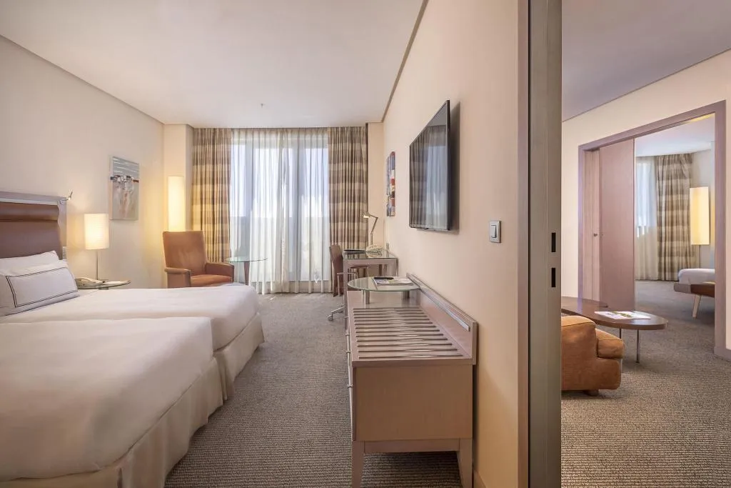 JUNIOR SUITE STANDARD Room, Melia Valencia, Valencia