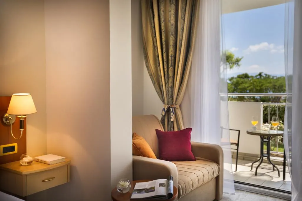 TRIPLE SUPERIOR Room, Sunny Baška Residence (ex Zvonimir), Split
