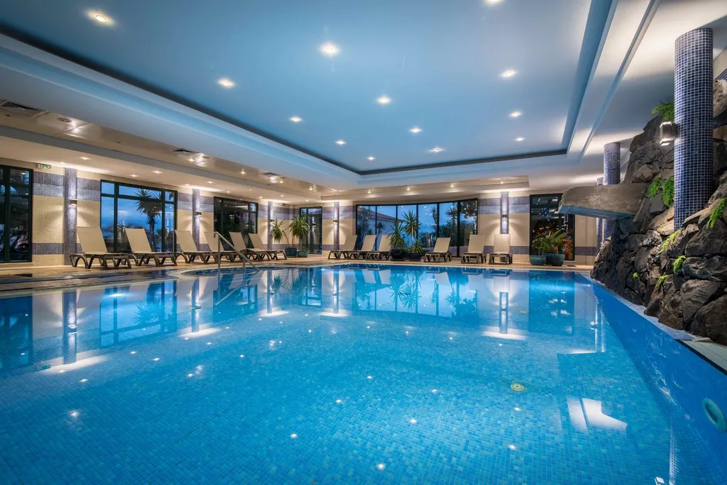 Sports and Entertainment, Sentido Galosol, Madeira