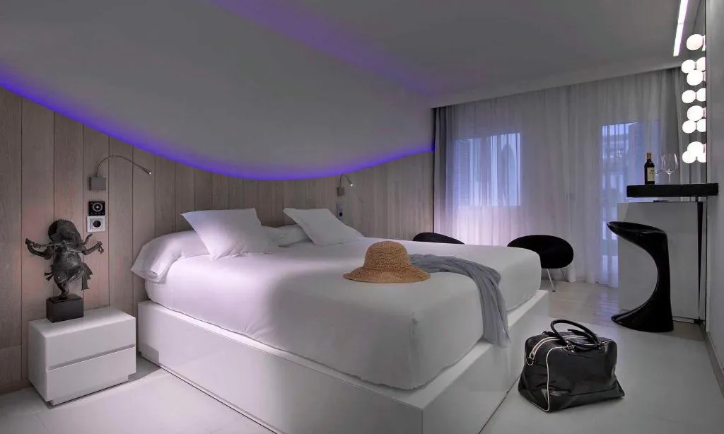 DOUBLE SUPERIOR POOL VIEW Room, Ushuaia Ibiza Beach Hotel – Adults Only, Ibiza
