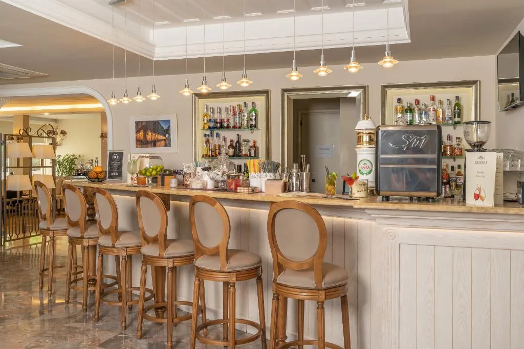 Bar, Art Hotel Debono, Corfu