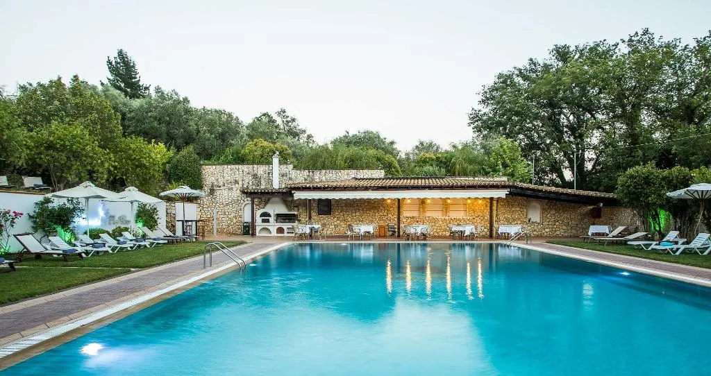 Pool, Paradise Inn, Corfu