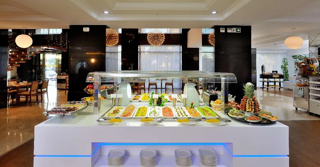 Restaurant, Royal Tulip City Center, Tangier