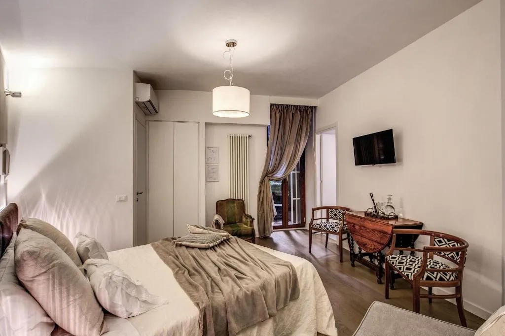 Room, Approdo Ripetta, Rome