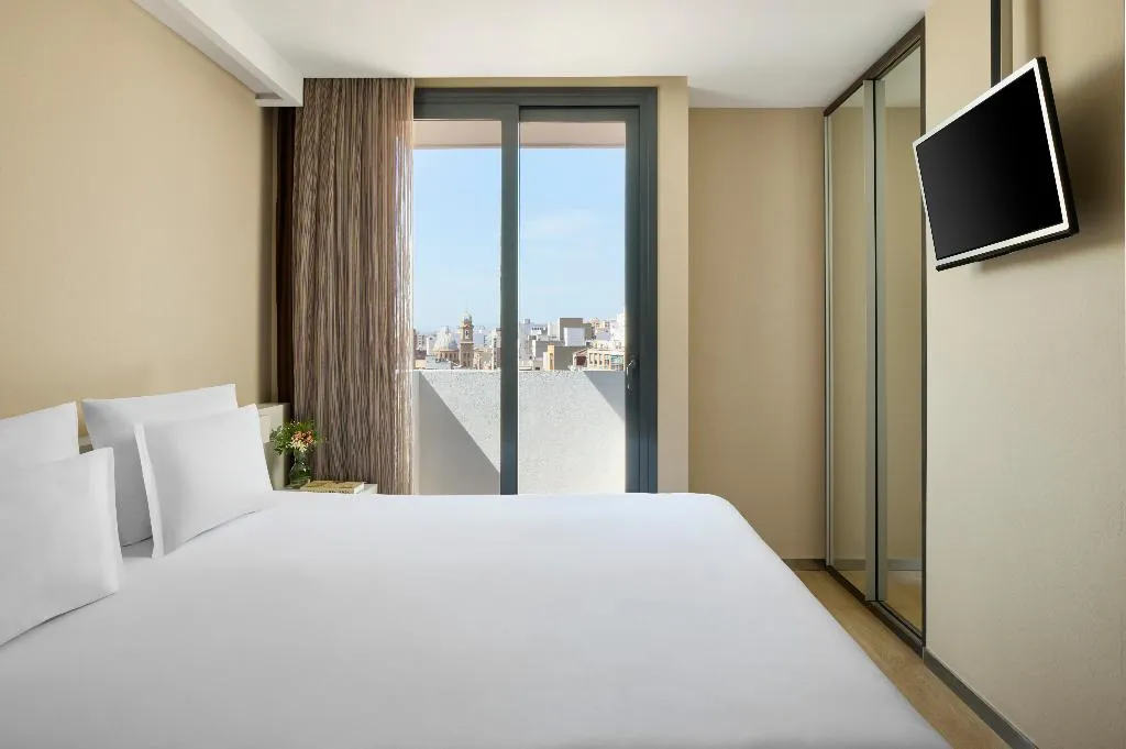 JUNIOR SUITE STANDARD Room, NH Castellón Mindoro, Valencia