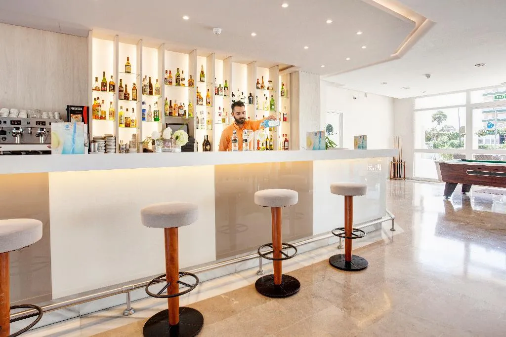 Bar, Grupotel Port de Alcudia, Majorca