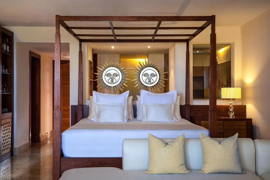 JUNIOR SUITE KING SIZE BED Room, Excellence Playa Mujeres, Cancun Area