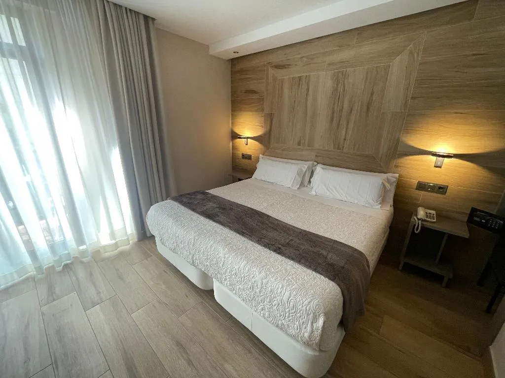 TWIN STANDARD Room, Castilla Guerrero, Costa Del Sol