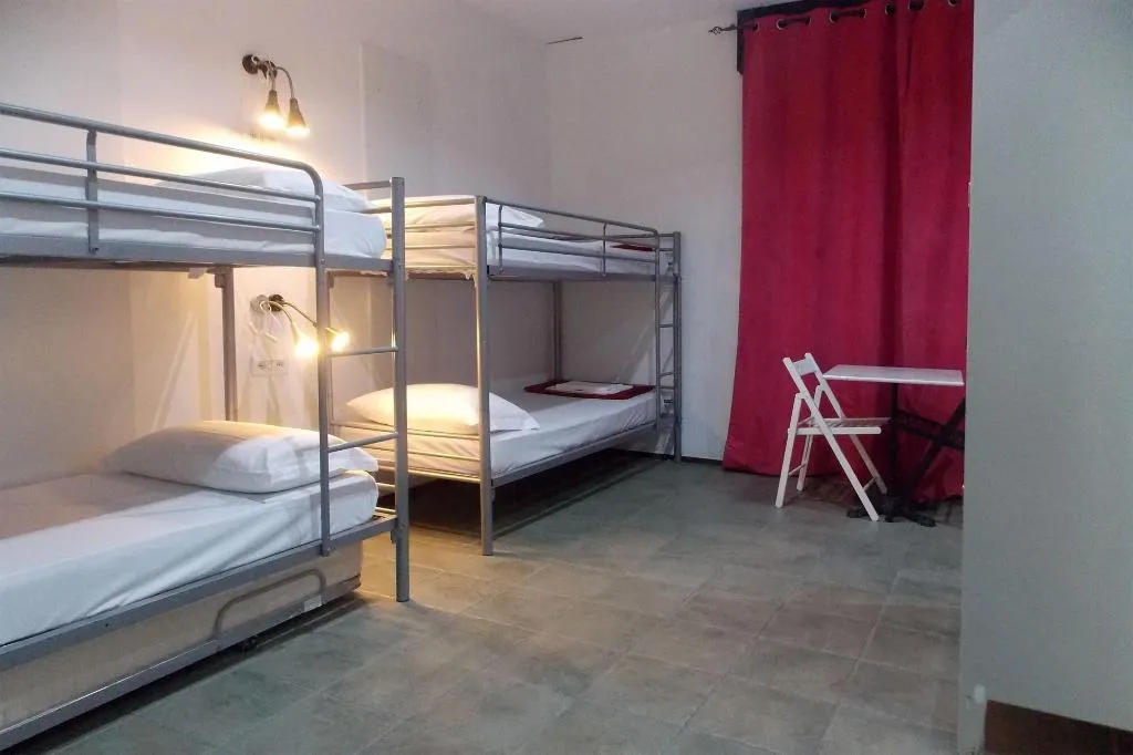 Room, Hostel Colours, Milan