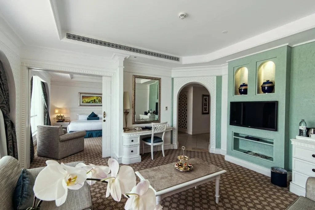 Room, Habtoor Grand Resort, Autograph Collection, Dubai