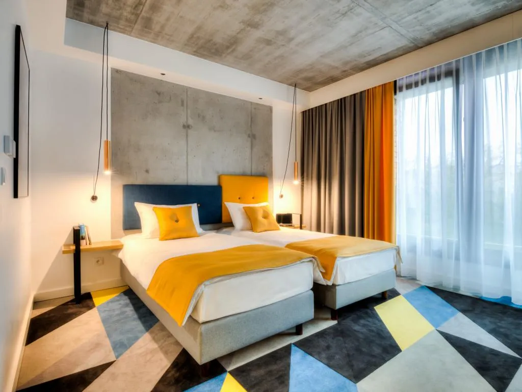 Room, Lwowska1, Krakow